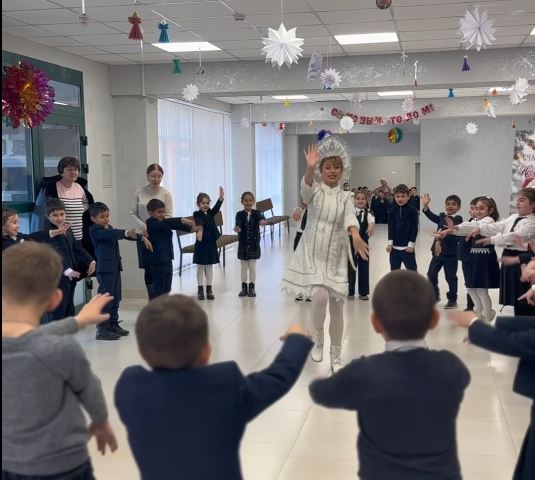 Новогоднее чудо для первоклашек!